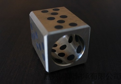 方形自润滑导套